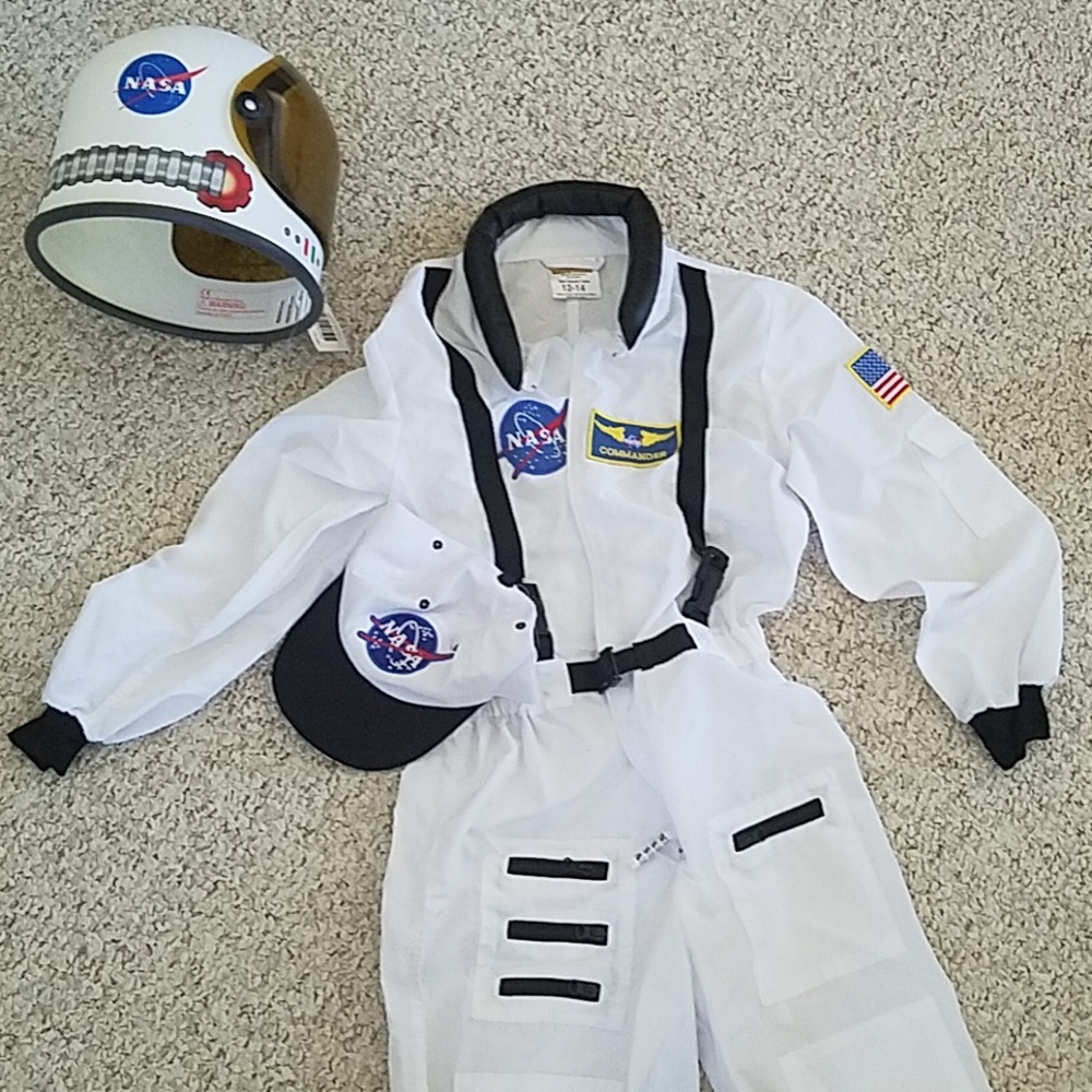 Astronaut costume with NASA helmet